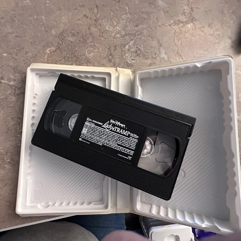 Lady And The Tramp VHS Walt Disney Masterpiece Collection 1998 Clamshell 14673 - Picture 6 of 8